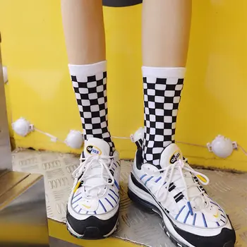 Šaškių Trumpų Kojinių Rinkinį Baltos Spalvos Hip-Hop Sesame Street Medvilnės Sporto Kojinės Moterims, Juoda Geometrinis Languotas Skate Socken